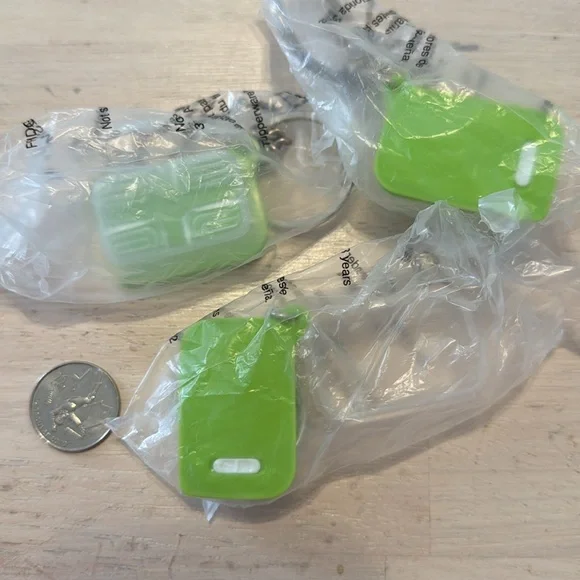 Tupperware Keychain - fridge smart - Picture 2 of 2